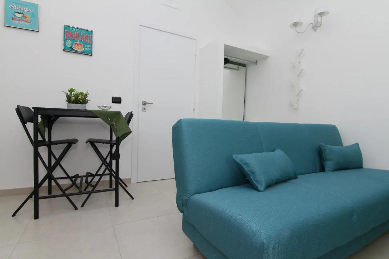 Apartment Marea Appartamenti Naples Italy