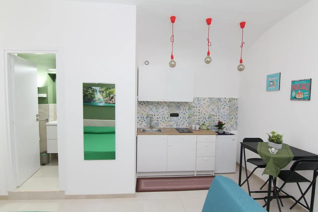 Apartment Marea Appartamenti Naples Italy